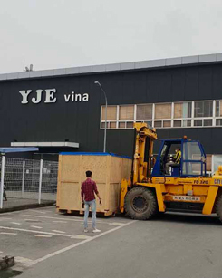 Bốc dỡ xếp hàng hóa