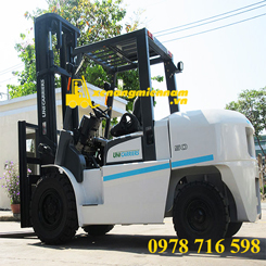 Xe nâng dầu TCM