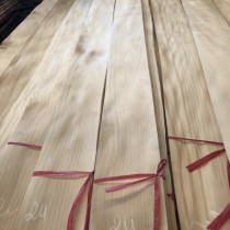 Veneer thông sọc