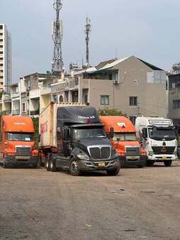 Vận tải container